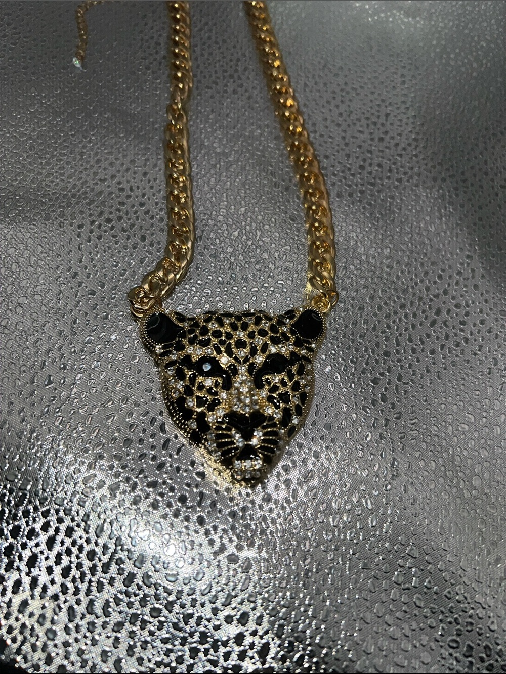 Gold Leopard Statement Pendant Necklace - 9 inche chain with 6 inch extension - Picture 7 of 9